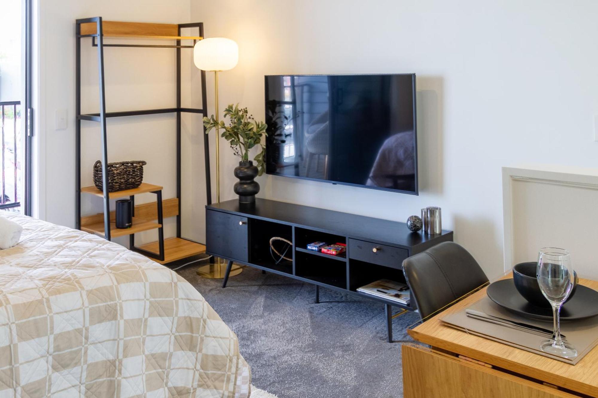 Prime Locale: Studio With Balcony Christchurch Exterior foto