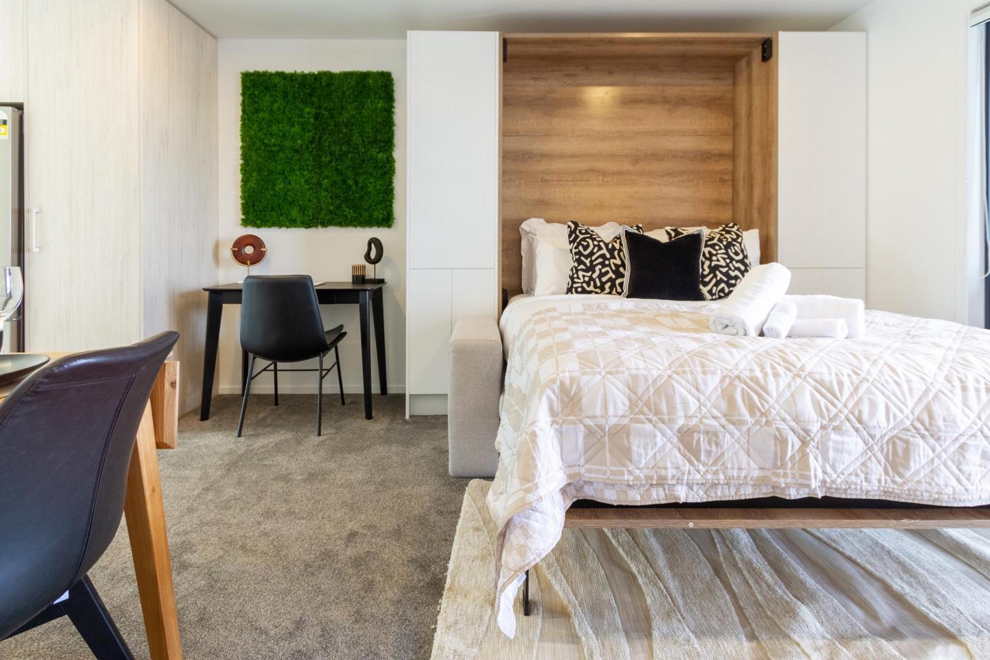 Prime Locale: Studio With Balcony Christchurch Exterior foto